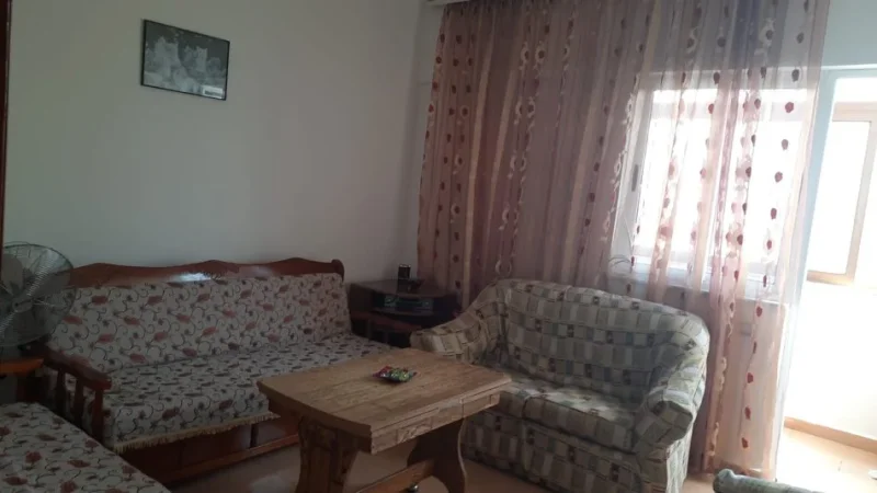 Tirane, jepet me qera apartament 1+1+Ballkon Kati 6, 70 m² 450 € (Don Bosko)