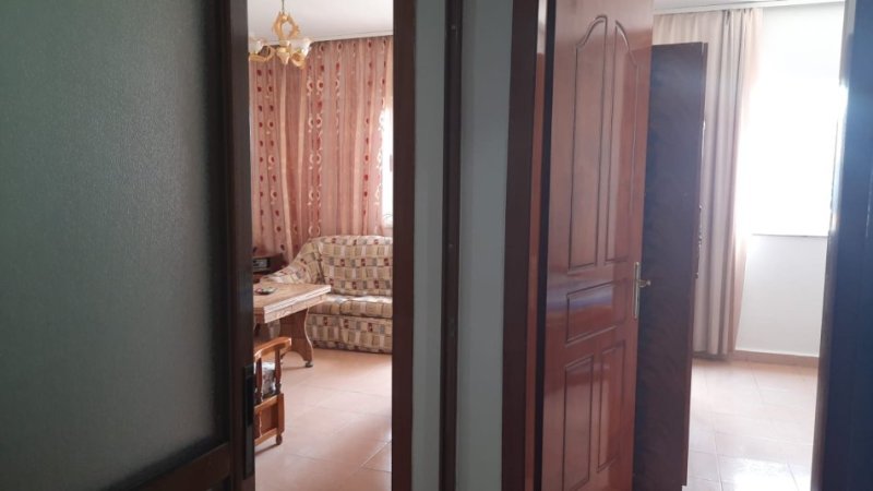 Tirane, jepet me qera apartament 1+1+Ballkon Kati 6, 70 m² 450 € (Don Bosko)