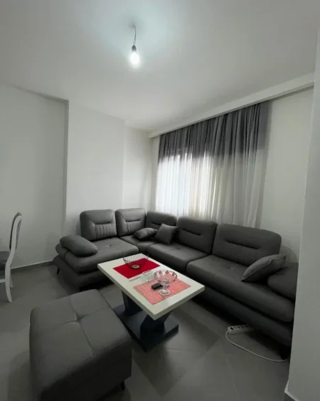 Tirane, jepet me qera apartament 1+1 Kati 4, 70 m² 400 € (Astir)