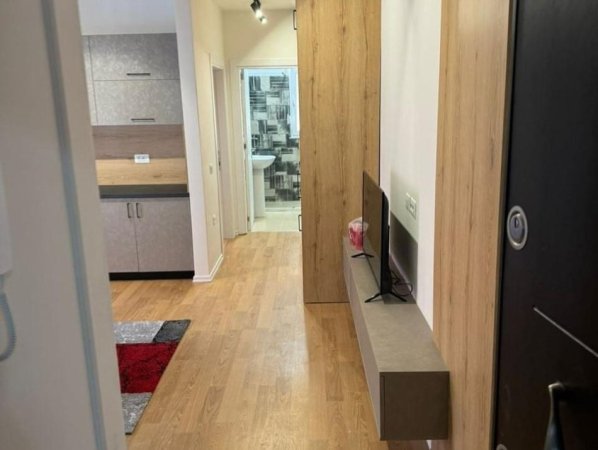 Tirane, jepet me qera apartament 1+1 Kati 3, 70 m² 550 € (David Selenica, Selite)