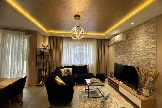 Tirane, jepet me qera apartament 2+1+Ballkon Kati 2, 100 m² 750 € (LIQENI I THATE)