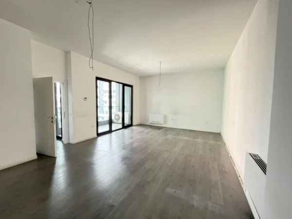 Tirane, jepet me qera zyre Kati 3, 133 m² 1.200 € (Rruga e Kavajes)