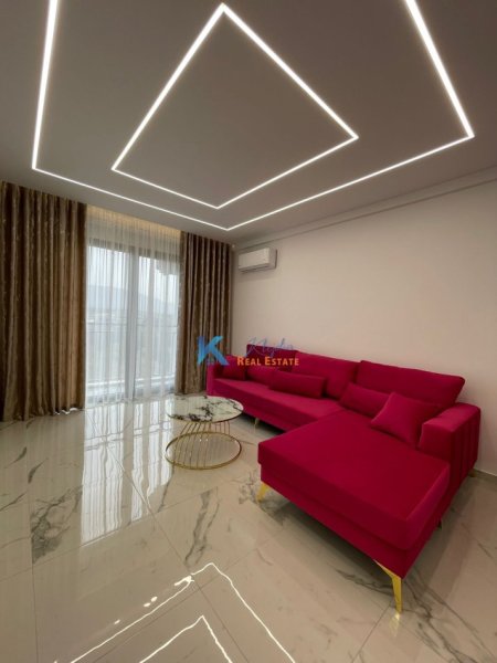 Tirane, jap me qera apartament 1+1+Ballkon Kati 5, 75 m² 600 € (Kodra e Diellit)