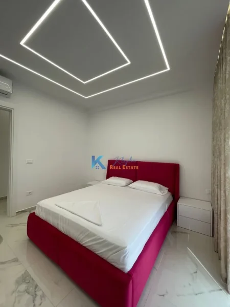 Tirane, jap me qera apartament 1+1+Ballkon Kati 5, 75 m² 600 € (Kodra e Diellit)