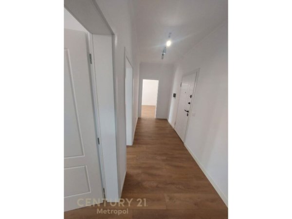 Tirane, shes apartament 2+1+Aneks+Ballkon Kati 5, 90 m² 185.000 € (MEDRESEJA)