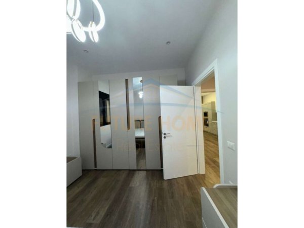Tirane, jepet me qera apartament 1+1 Kati 1, 81 m² 700 € (SELITE)
