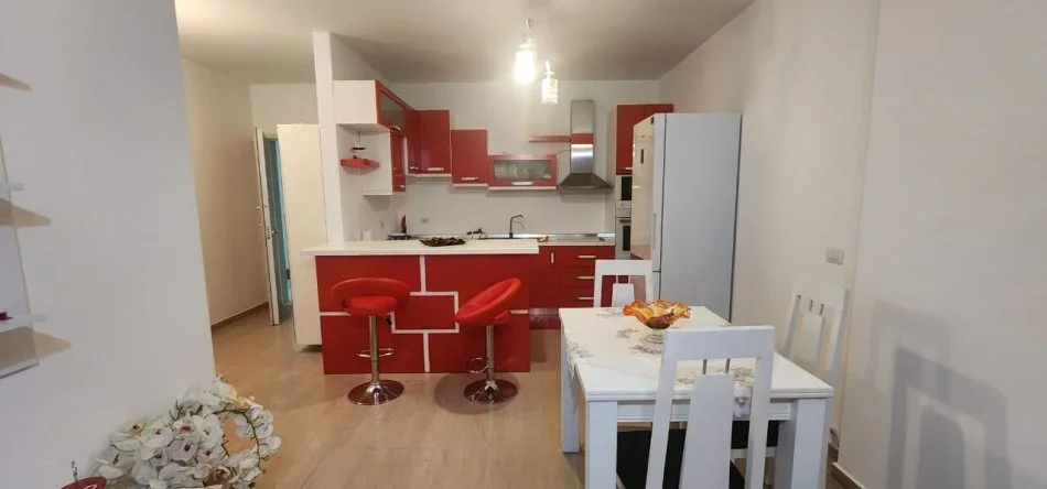Tirane, shes apartament 2+1 Kati 4, 104 m² 130.000 €