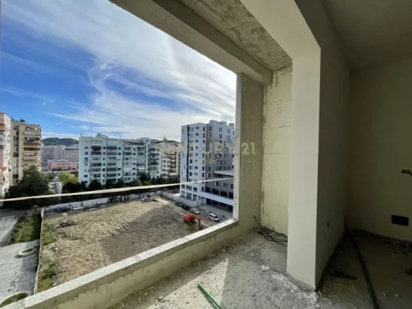 Tirane, shes apartament 1+1+Aneks+Ballkon Kati 6, 70 m² 180.000 € (Rruga e Kavajes)