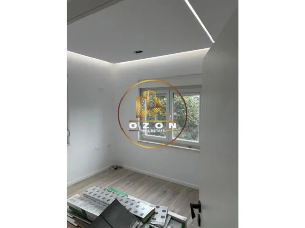 Apartament 2+1 për Banim ose Zyra me Qira në Bllok!