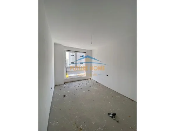 Tirane, shes apartament 2+1+Ballkon Kati 2, 106 m² 175.000 € (jordan misja)