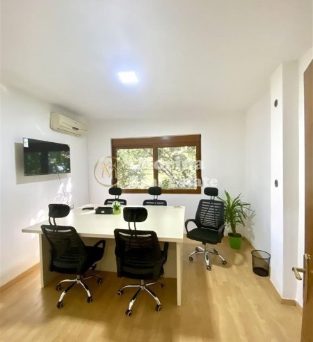 Tirane, jepet me qera zyre Kati 2, 66 m² 850 € (Qender)
