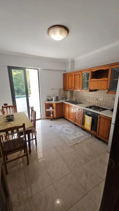 Tirane, shitet apartament 2+1+Aneks+Ballkon Kati 6, 113 m² 305.000 € (Rruga Faik Konica)