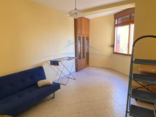 Tirane, jepet me qera apartament 2+1 Kati 4, 125 m² 650 € (SHKOLLA E BALETIT TIRANE)