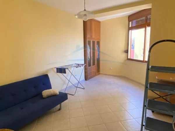 Tirane, jepet me qera apartament 2+1 Kati 4, 125 m² 650 € (SHKOLLA E BALETIT TIRANE)