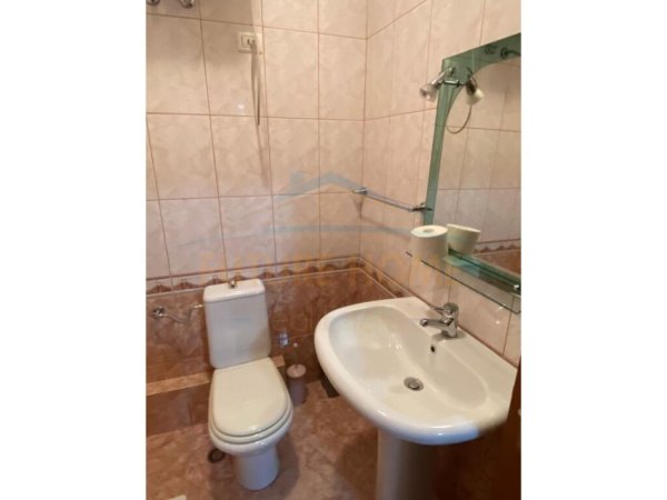 Tirane, jepet me qera apartament 2+1 Kati 4, 125 m² 650 € (SHKOLLA E BALETIT TIRANE)