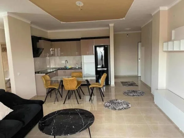 Durres,JEPET ME QERA apartament 2+1+Ballkon , (DURRES PRANE SHKOLLES PAVARSIA)