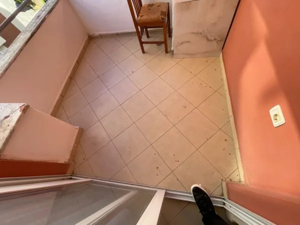 Tirane, jepet me qera apartament 1+1 Kati 3, 70 m² 350 € (Rruga Shefqet Kuka)