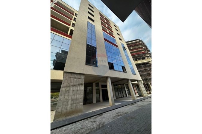 Tirane, shitet apartament 3+1 Kati 5, 174 m² 234.900 € (SHITET APARTAMENT 3+1+2 RRUGA 5 MAJI!)