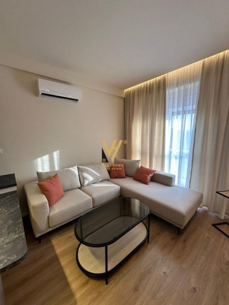 Tirane, jepet me qera apartament 1+1+Ballkon Kati 7, 65 m² 500 € (ALI DEMI)