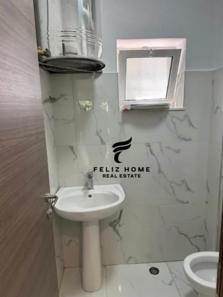 Tirane, shitet dyqan Kati 0, 31 m² 75.000 € (RRUGA PJETER BUDI)