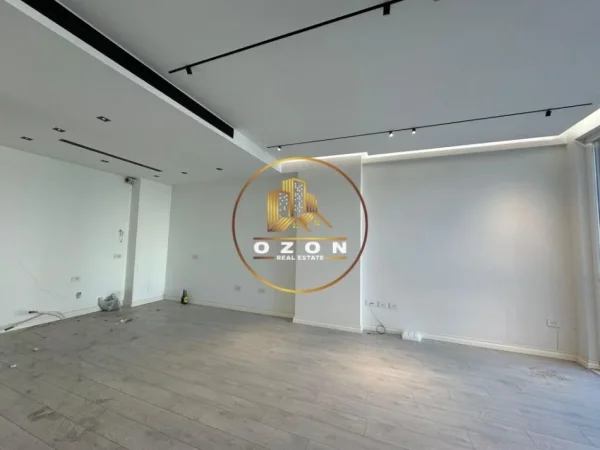 Apartament 2+1+2 për Qira tek Nisharaku pranë Square 21!