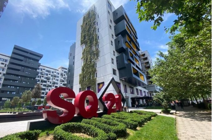 Tirane, jepet me qera dyqan Kati 0, 150 m² 1.800 € (Kompleksi Square 21, Rruga e Kavajes)