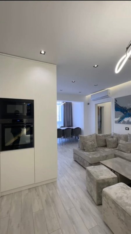 Tirane, shitet apartament 3+1 Kati 9, 111 m² 275.000 € (Kompleksi Delijorgji)
