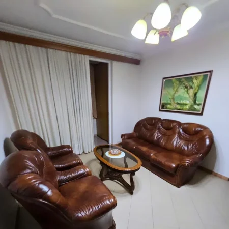 Tirane, shitet apartament 3+1 , 87 m² 248.000 € (Blloku)