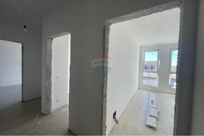 Tirane, shitet apartament 2+1 Kati 2, 95 m² 89.000 € (Univers City)
