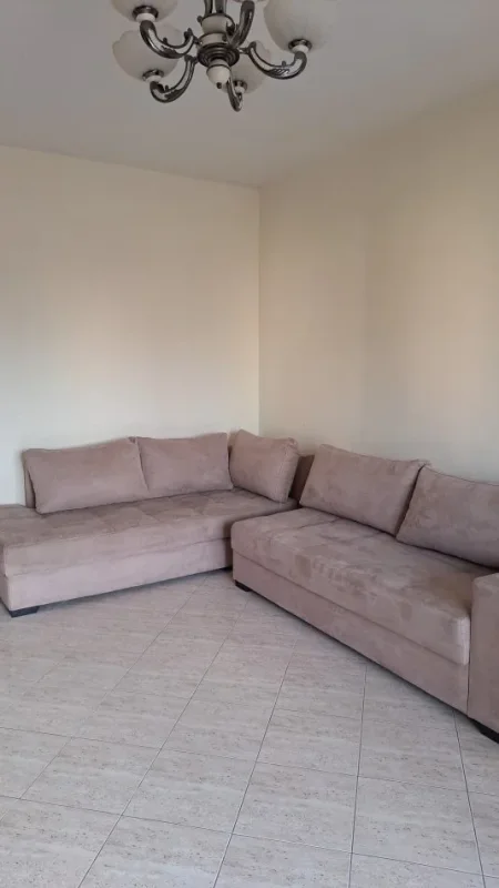 Tirane, jepet me qera apartament 2+1+Aneks+Ballkon Kati 8, 97 m² 550 € (Qemal Stafa)