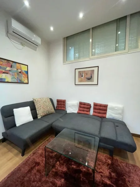 Tirane, jepet me qera apartament 1+1 Kati 2, 60 m² 600 € (9-Katshet)