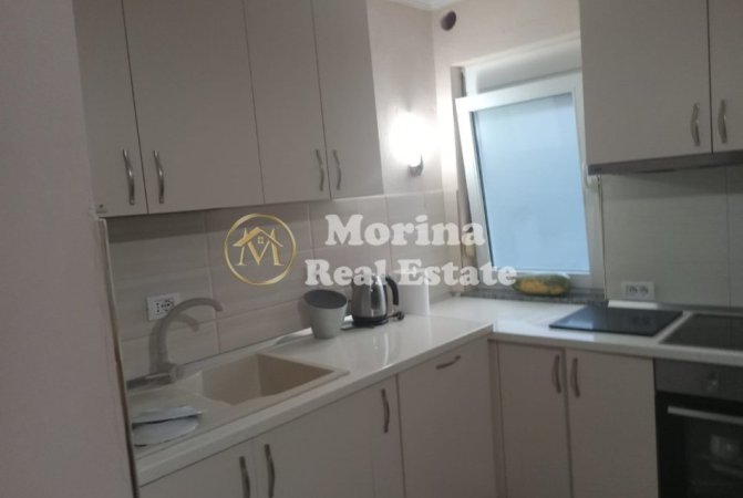 Tirane, jepet me qera apartament 1+1 Kati 1, 90 m² 600 € (21Dhjetori)