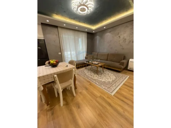 Tirane, shitet apartament 2+1+Aneks+Ballkon Kati 6, 105 m² 200.000 € 