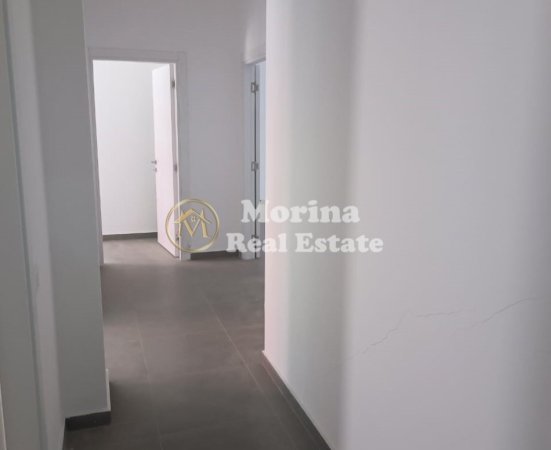 Tirane, jepet me qera apartament 3+1 Kati 1, 130 m² 600 € (Farmacia 10)