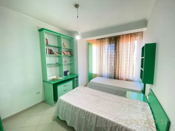 Tirane, shitet apartament 2+1 Kati 6, 98 m² 125.000 € (Yzberisht)