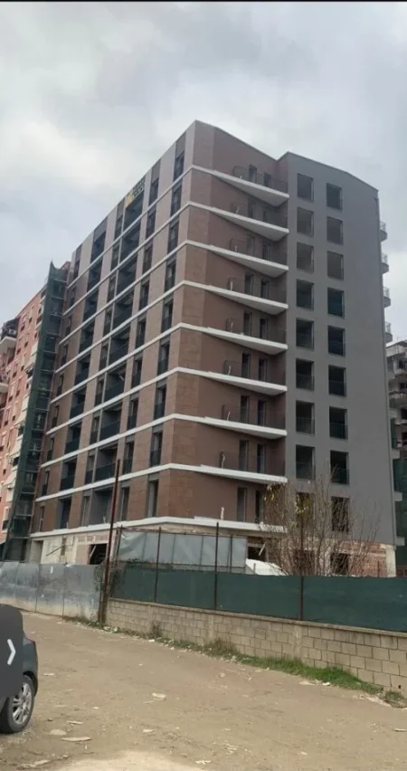 Tirane, shitet apartament 2+1 Kati 3, 107 m² 144.200 € (Rruga Llazi Miho ne Astir)
