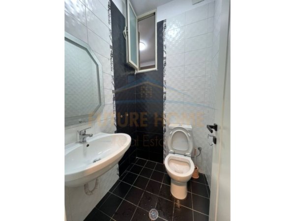 Tirane, shes 2+1+Ballkon Kati 4, 102 m² 205000 € (Eduard Mano)
