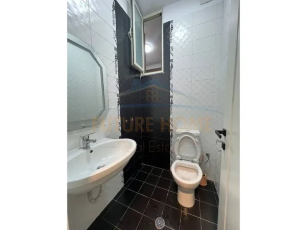 Tirane, shes 2+1+Ballkon Kati 4, 102 m² 205000 € (Eduard Mano)