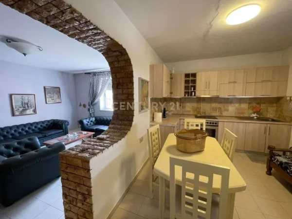 Tirane, jepet me qera apartament 2+1 Kati 3, 53 m² 600 € (Gjimnazi qemal stafa)