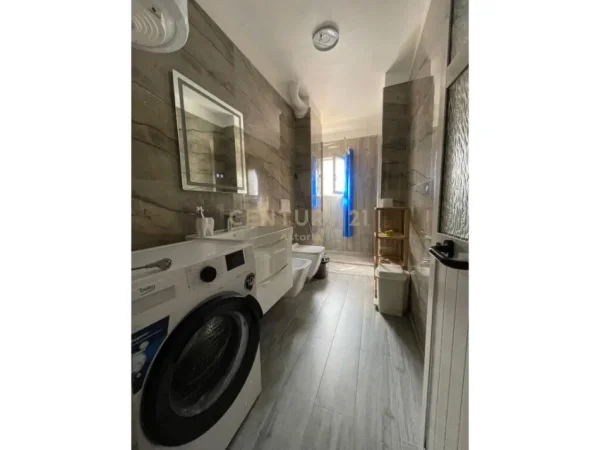 Tirane, jepet me qera apartament 2+1 Kati 3, 53 m² 600 € (Gjimnazi qemal stafa)