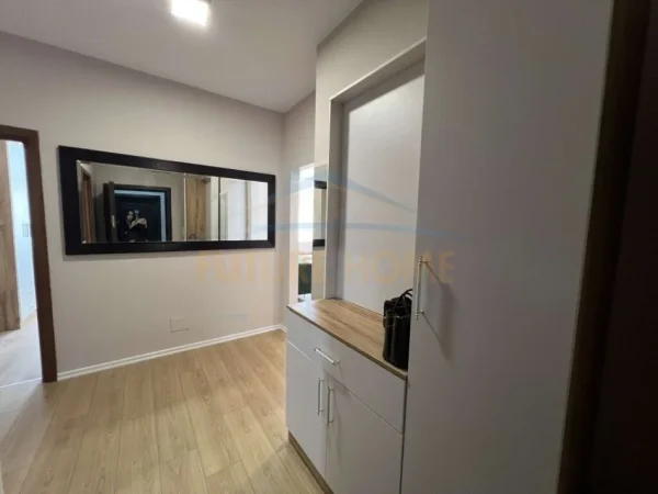 Tirane, shitet apartament 2+1 Kati 7, 89 m² 120.000 € (UNAZA E RE)
