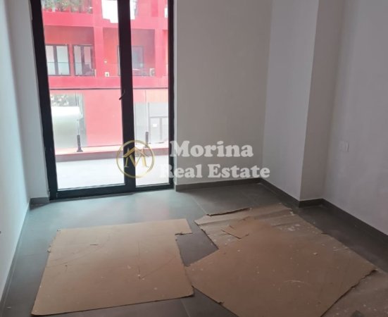 Tirane, jepet me qera apartament 1+1 Kati 1, 70 m² 500 € (Farmacia 10)