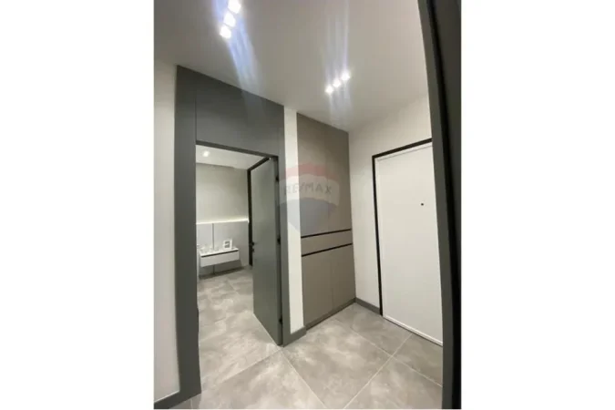 Tirane, jepet me qera apartament 1+1 Kati 4, 70 m² 550 € (APARTAMENT 1+1 - Green City)