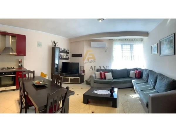 Tirane, shitet apartament 2+1 Kati 6, 99 m² 125.000 € (Yzberisht)