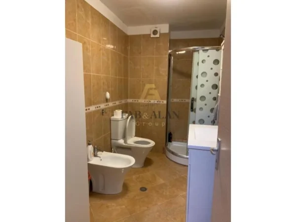 Tirane, shitet apartament 2+1 Kati 6, 99 m² 125.000 € (Yzberisht)