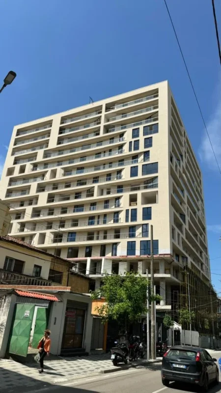 Tirane, shitet apartament 3+1+Ballkon Kati 6, 152 m² (Rruga Mine Peza)
