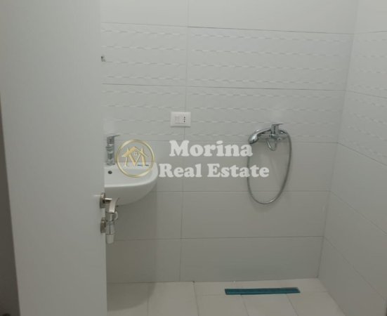 Tirane, jepet me qera apartament 1+1 Kati 1, 70 m² 500 € (Farmacia 10)