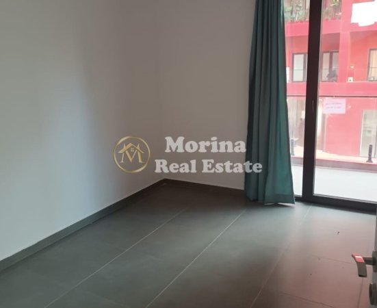 Tirane, jepet me qera apartament 1+1 Kati 1, 70 m² 500 € (Farmacia 10)