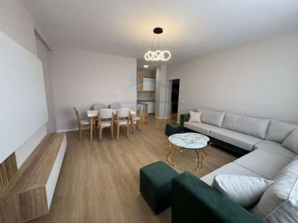 Tirane, shitet apartament 2+1+Ballkon Kati 7, 89 m² 120.000 € (Unaza e Re)