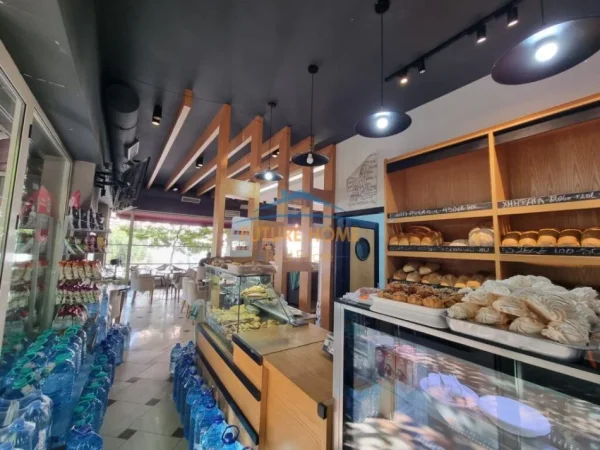 Tirane, shes bar-kafe , 100 m² 40.000 € (5 maj)